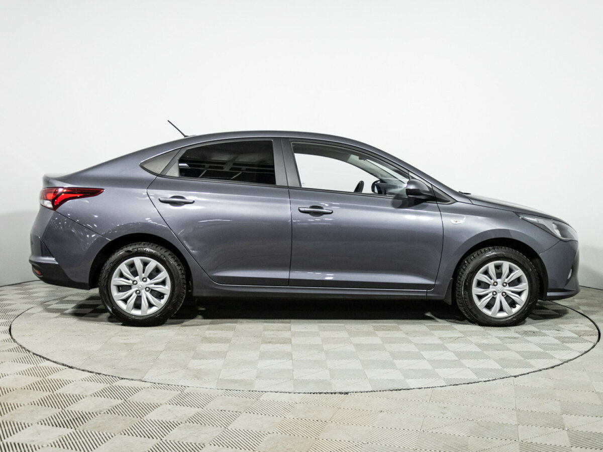 Hyundai Solaris 2021 года с пробегом. Фото: #3