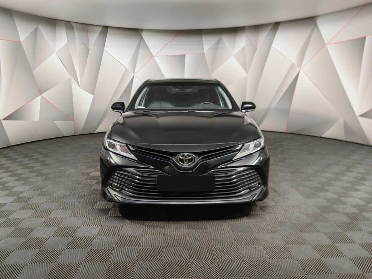Toyota Camry 2019 года с пробегом. Фото: #6