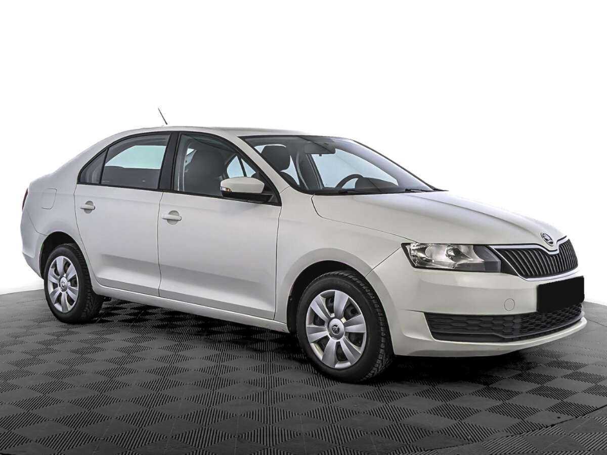 Skoda Rapid 2018 года с пробегом. Фото: #2