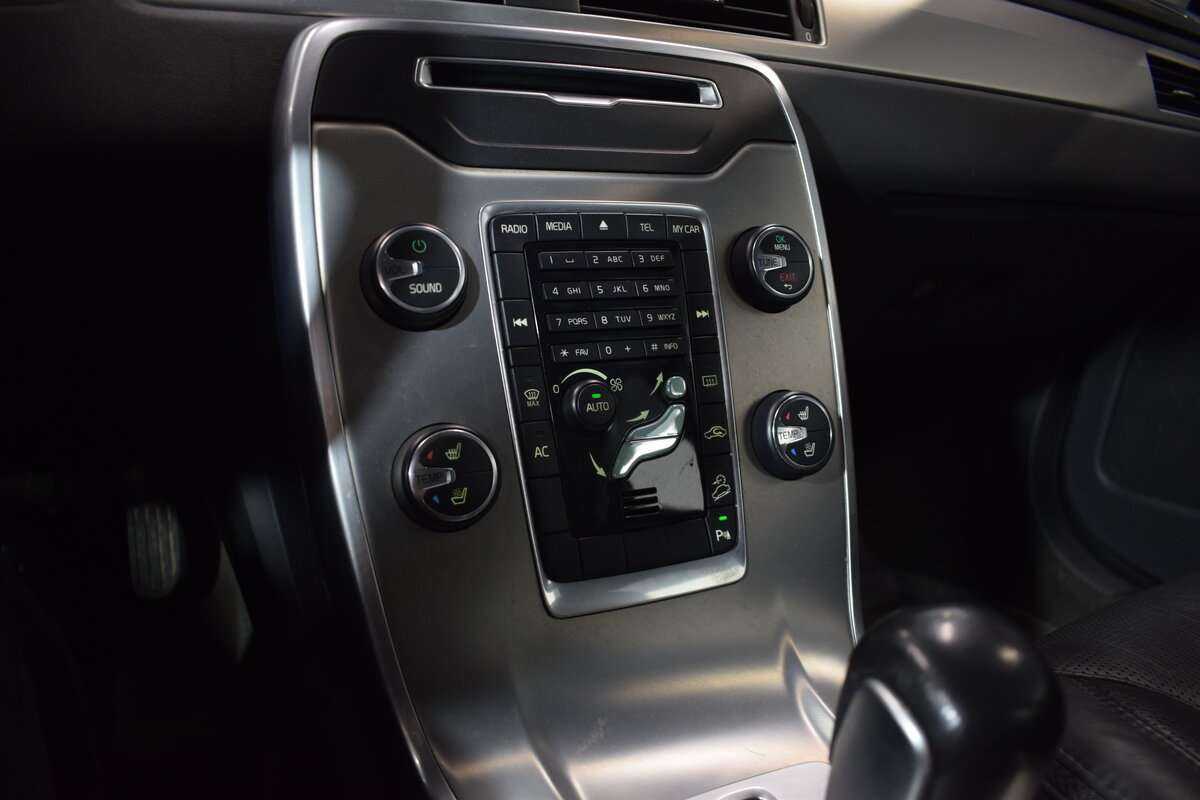 Volvo XC70 2012 года с пробегом. Фото: #23