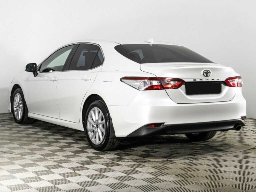 Toyota Camry 2021 года с пробегом. Фото: #6