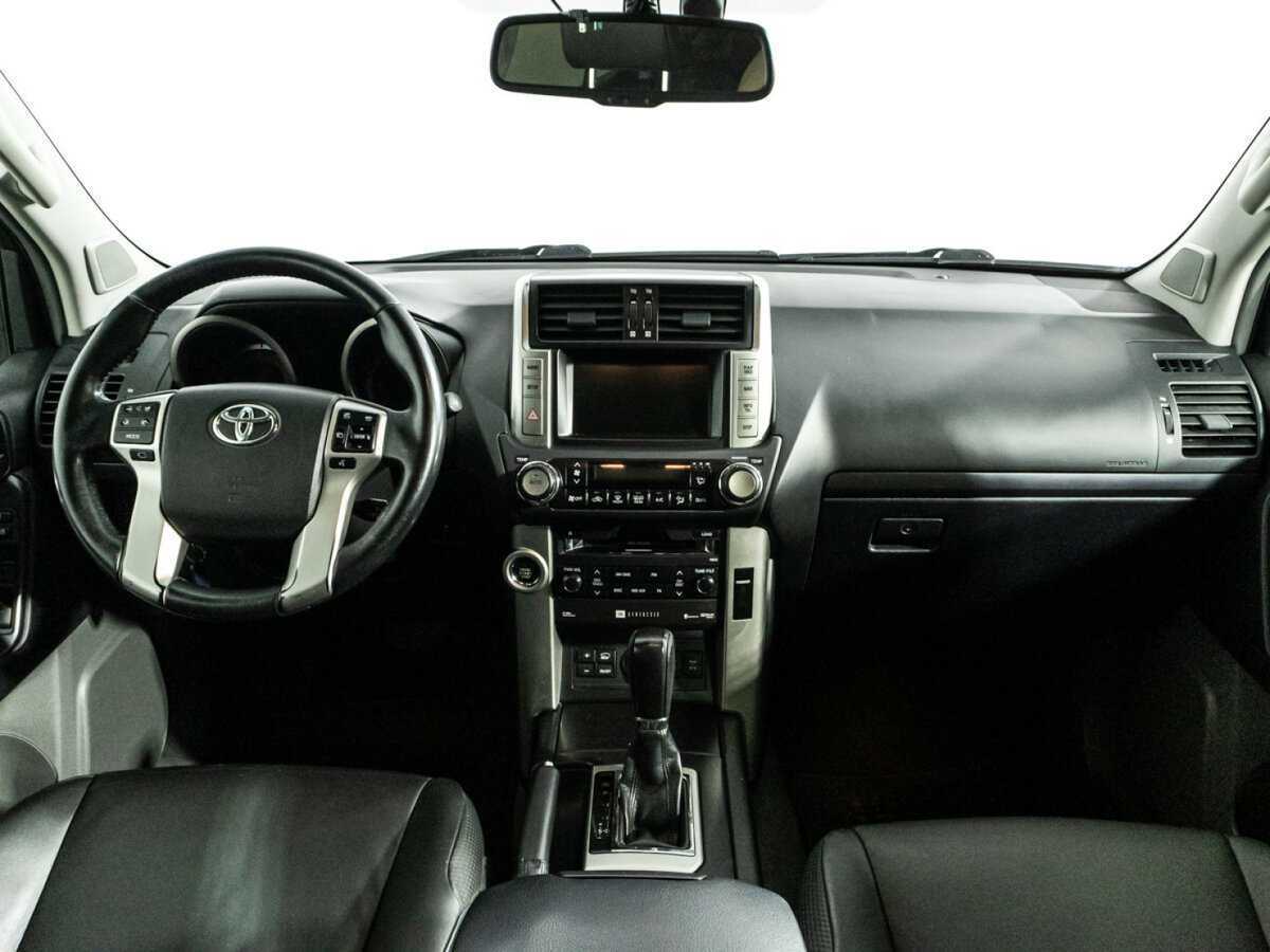 Toyota Land Cruiser Prado 2012 года с пробегом. Фото: #11