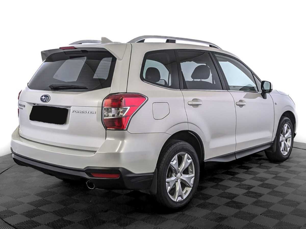 Subaru Forester 2015 года с пробегом. Фото: #4