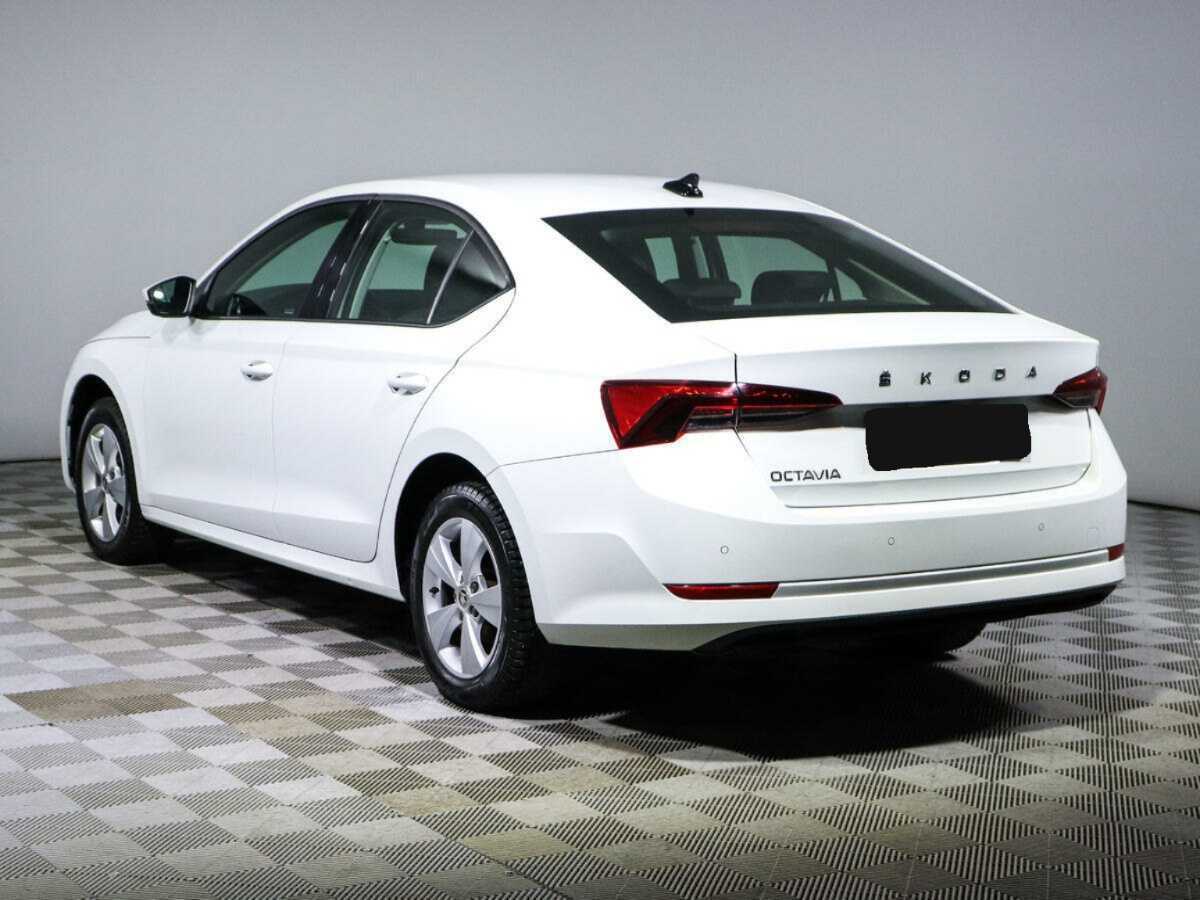 Skoda Octavia 2021 года с пробегом. Фото: #6