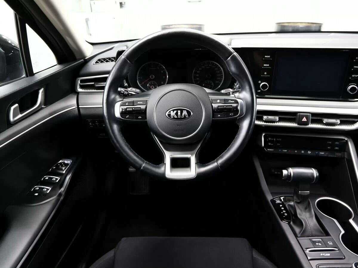 Kia K5 2021 года с пробегом. Фото: #16