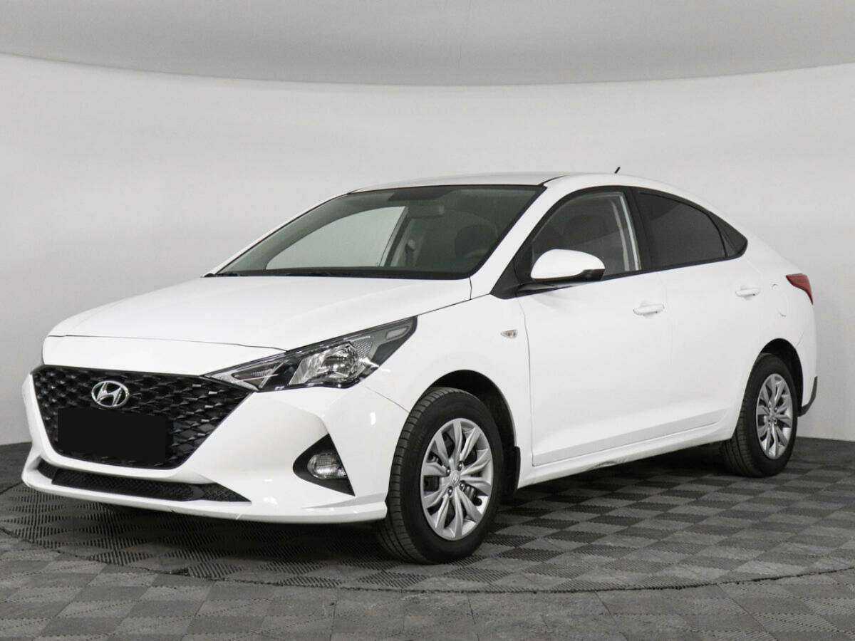 Hyundai Solaris 2022 года с пробегом. Посмотреть фото