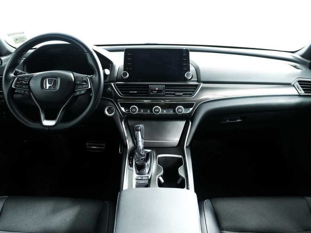 Honda Accord 2022 года с пробегом. Фото: #10