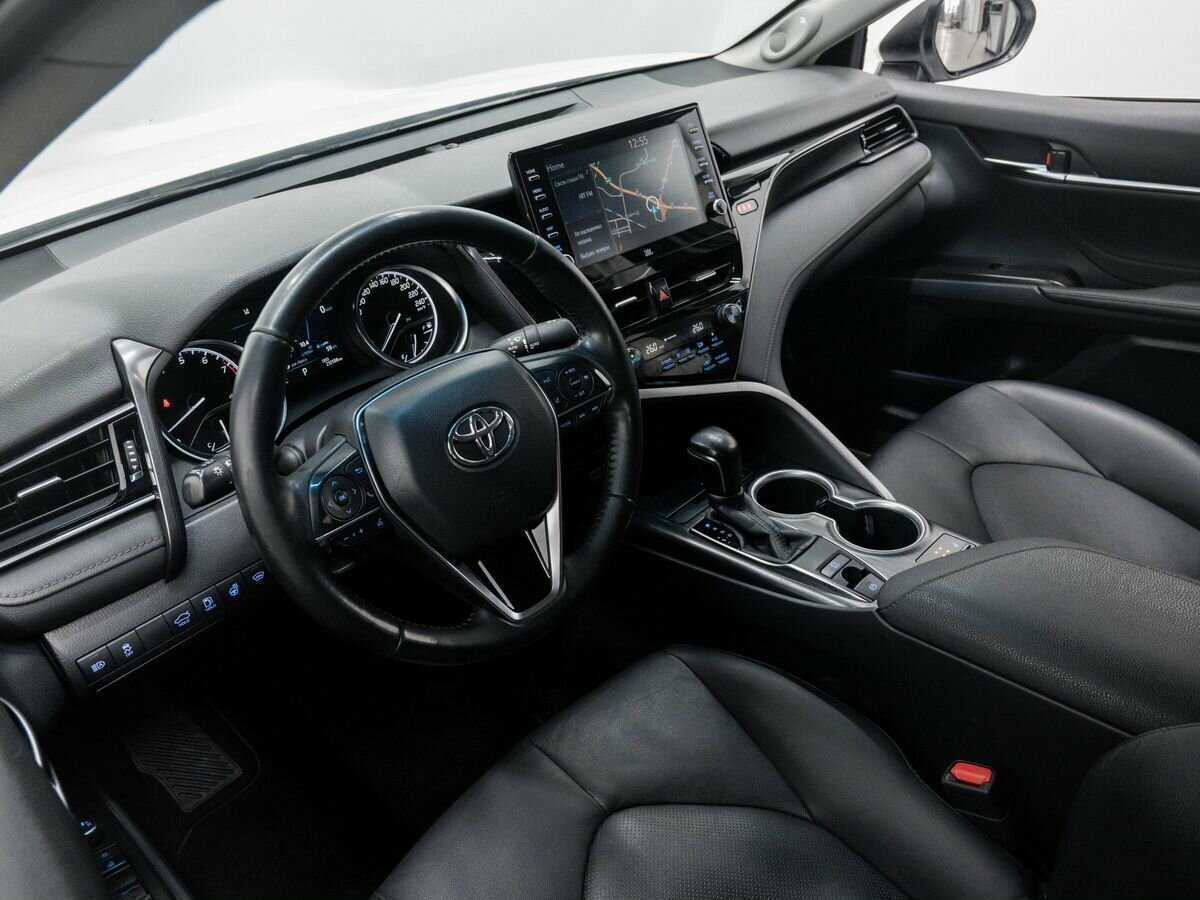 Toyota Camry 2022 года с пробегом. Фото: #13