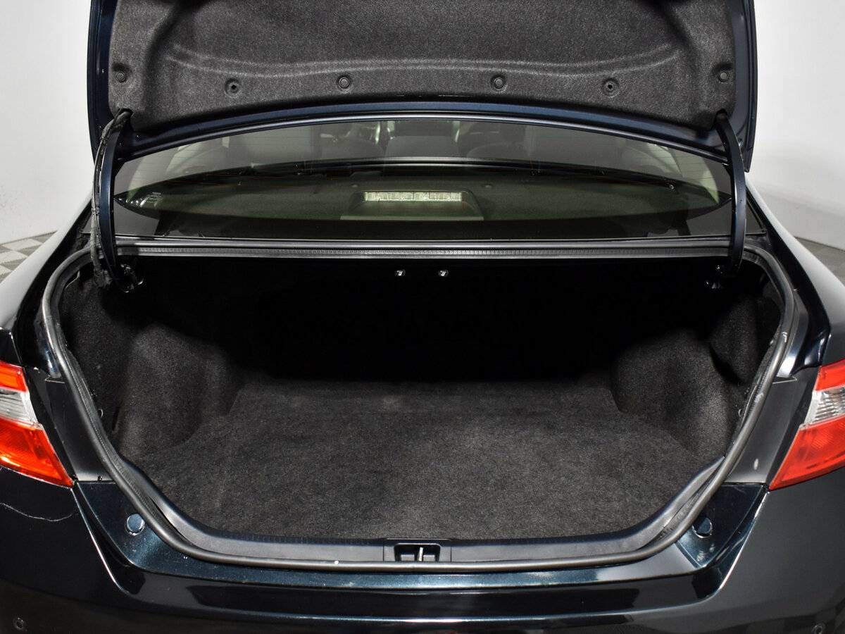Toyota Camry 2012 года с пробегом. Фото: #14