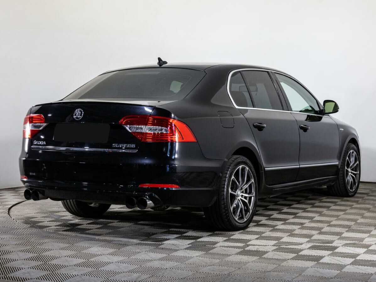 Skoda Superb 2014 года с пробегом. Фото: #4