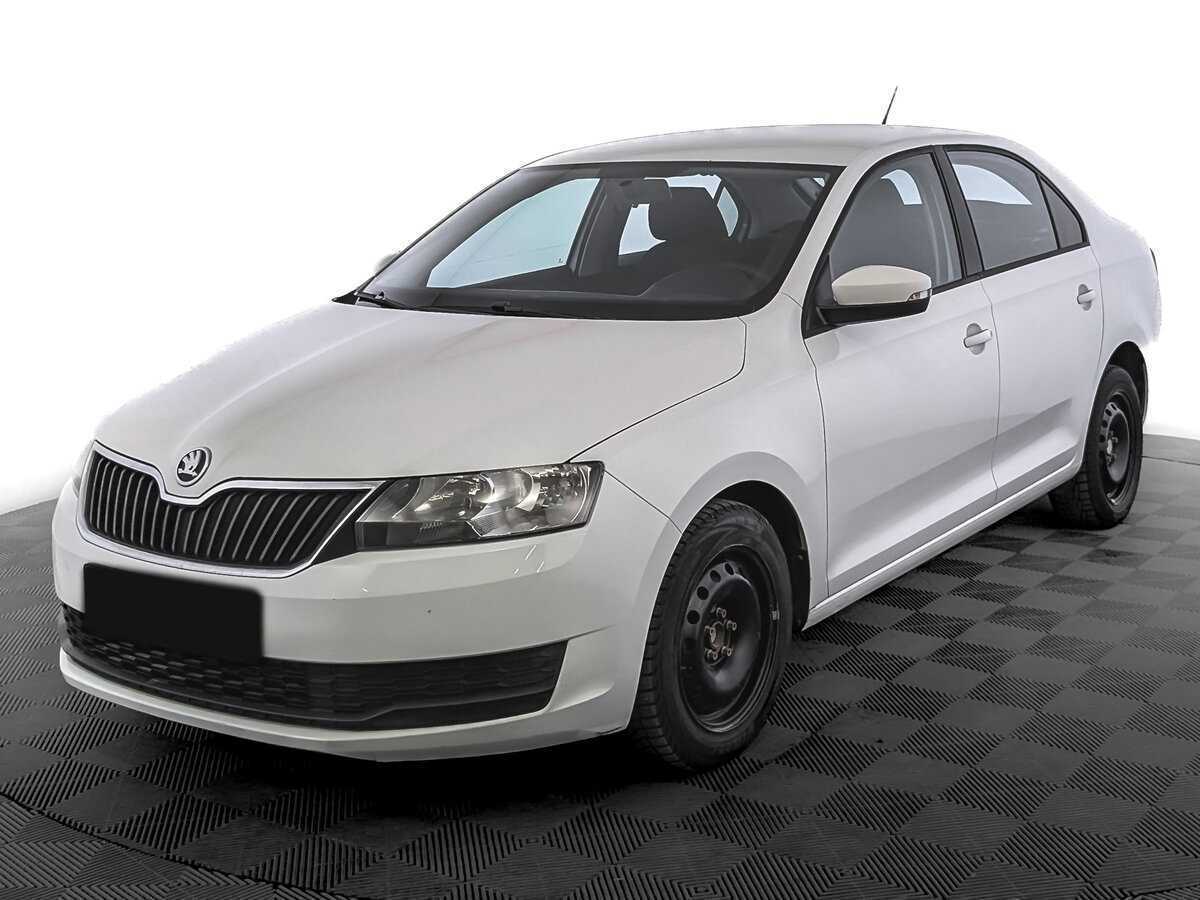 Skoda Rapid 2017 года с пробегом. Посмотреть фото