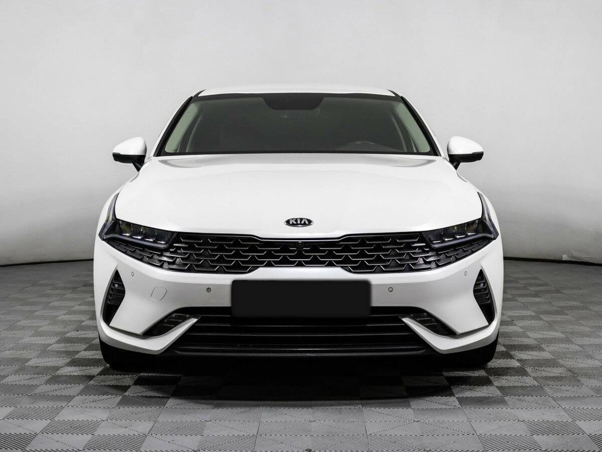 Kia K5 2021 года с пробегом. Фото: #1