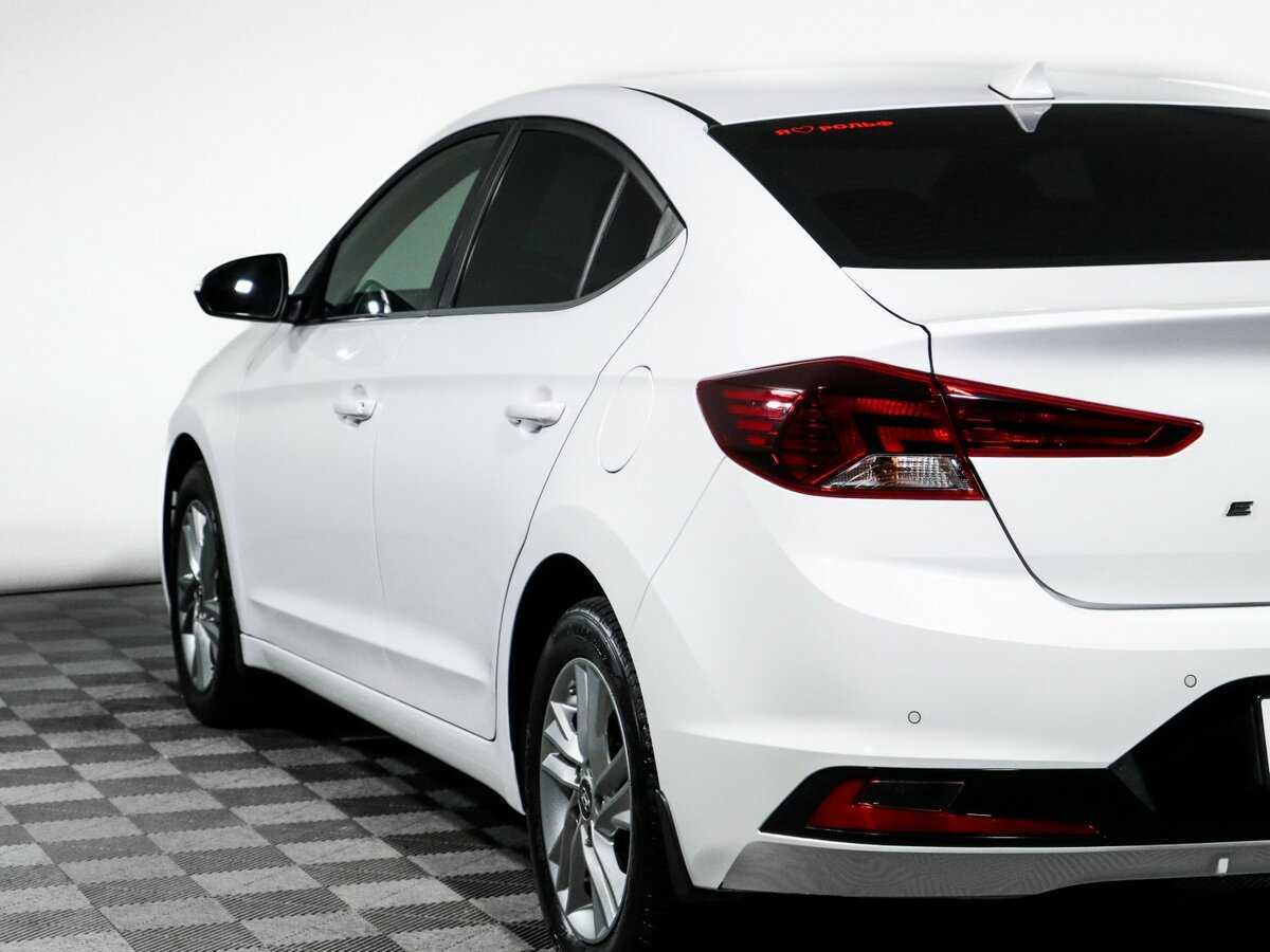 Hyundai Elantra 2020 года с пробегом. Фото: #19