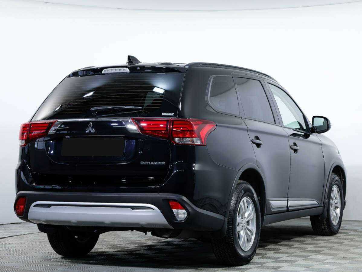 Mitsubishi Outlander 2021 года с пробегом. Фото: #3