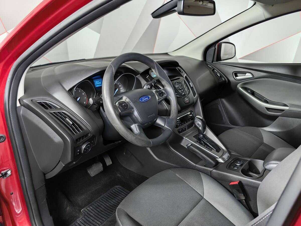 Ford Focus 2013 года с пробегом. Фото: #13