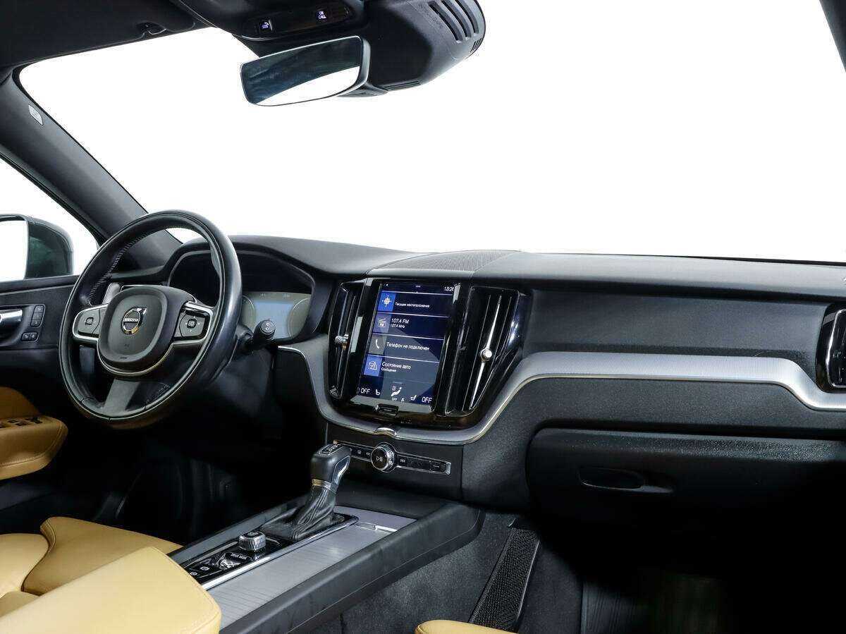 Volvo XC60 2018 года с пробегом. Фото: #6