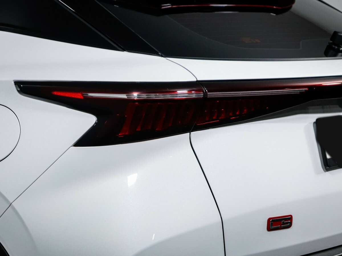 OMODA C5 2022 года с пробегом. Фото: #15