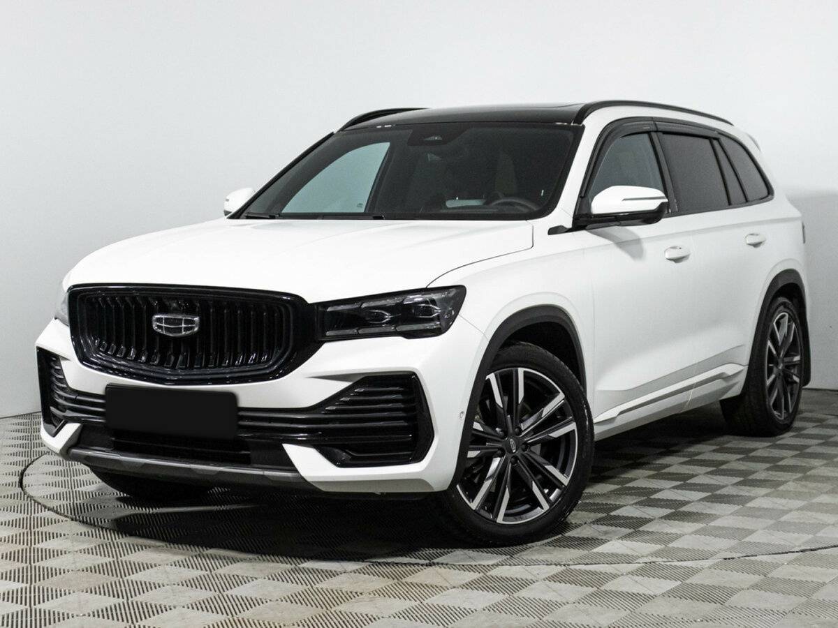 Geely Monjaro 2023 года с пробегом. Посмотреть фото