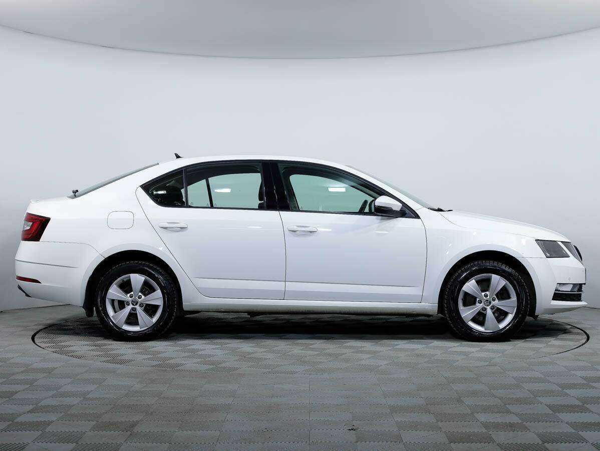 Skoda Octavia 2019 года с пробегом. Фото: #2