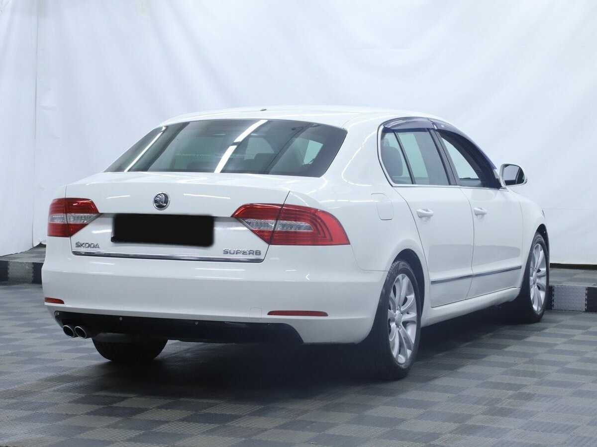 Skoda Superb 2013 года с пробегом. Фото: #5