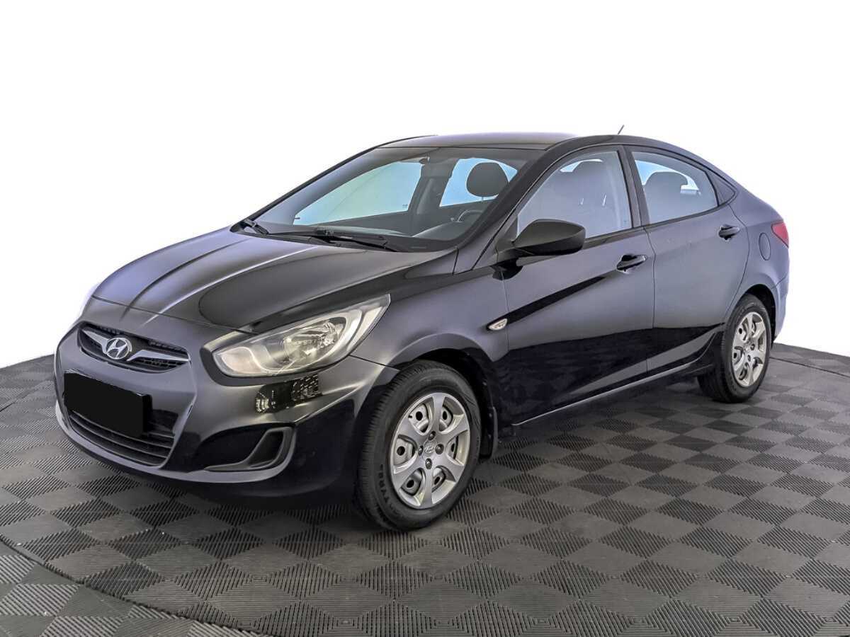 Hyundai Solaris 2013 года с пробегом. Посмотреть фото