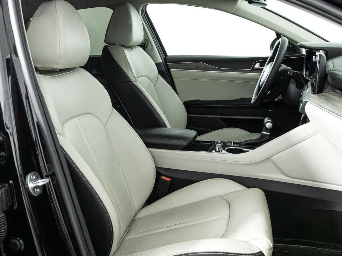 Kia K5 2021 года с пробегом. Фото: #15