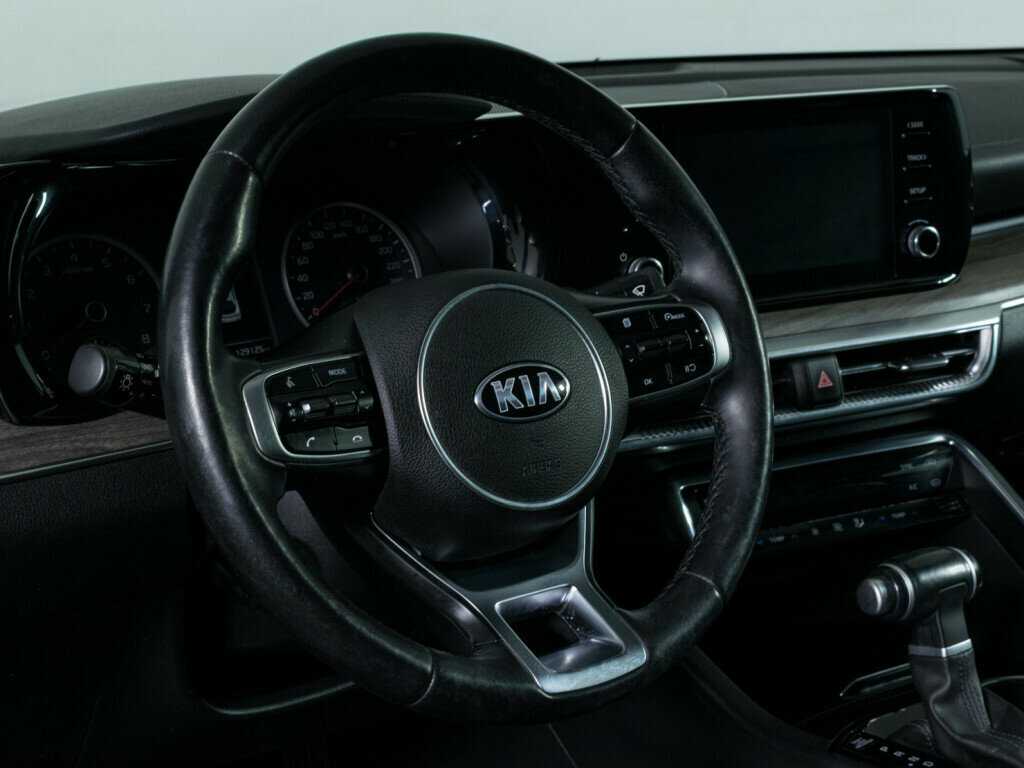 Kia K5 2021 года с пробегом. Фото: #11