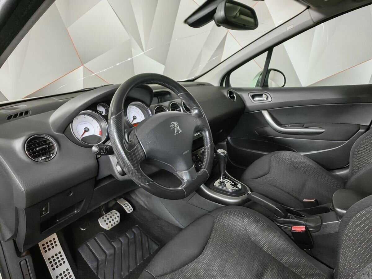 Peugeot 308 2012 года с пробегом. Фото: #12