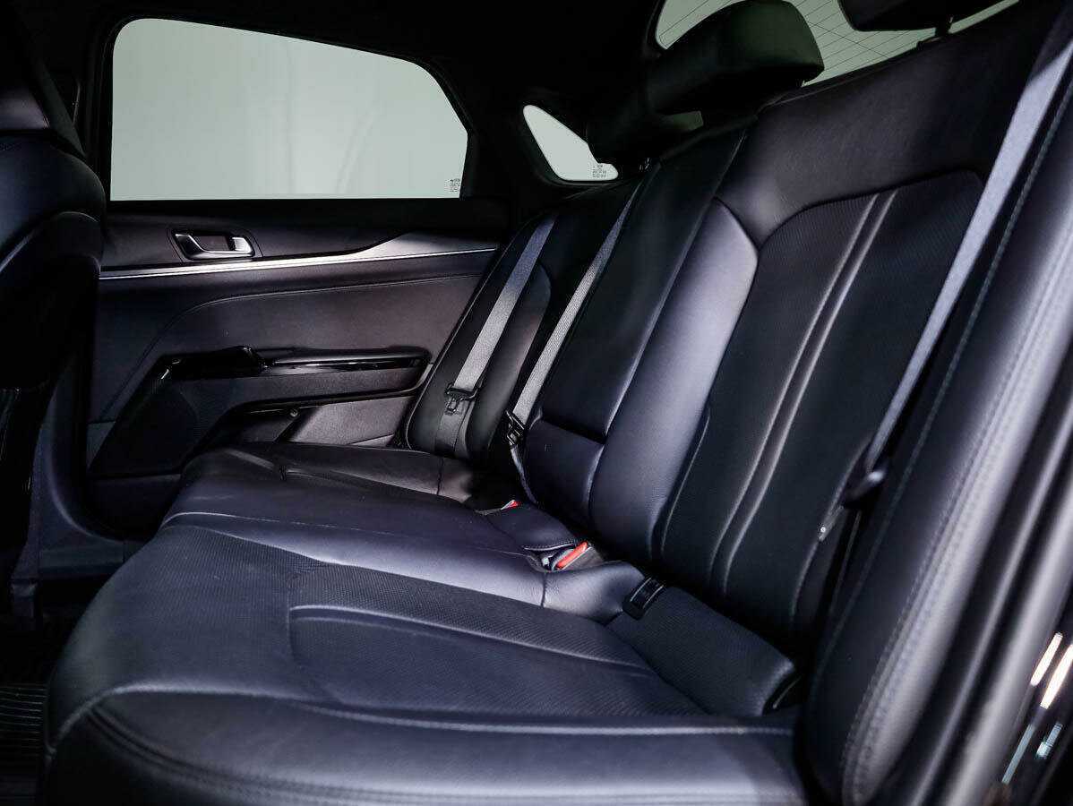 Kia K5 2020 года с пробегом. Фото: #11