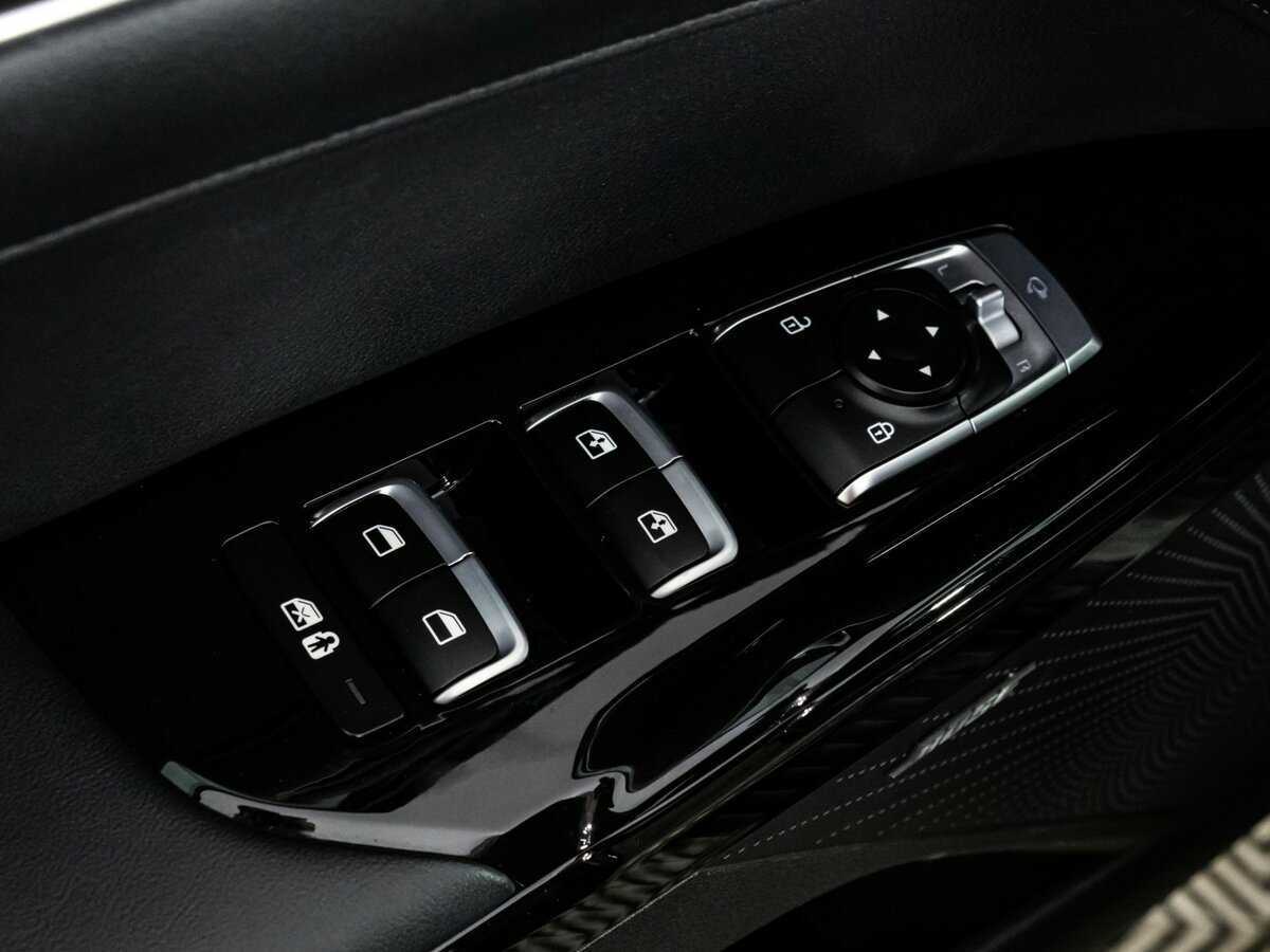 Kia K5 2020 года с пробегом. Фото: #35