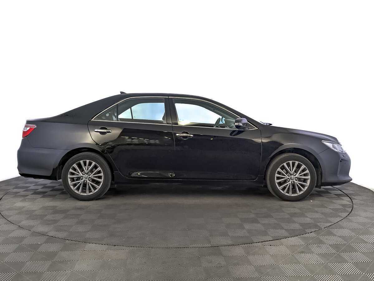 Toyota Camry 2017 года с пробегом. Фото: #3