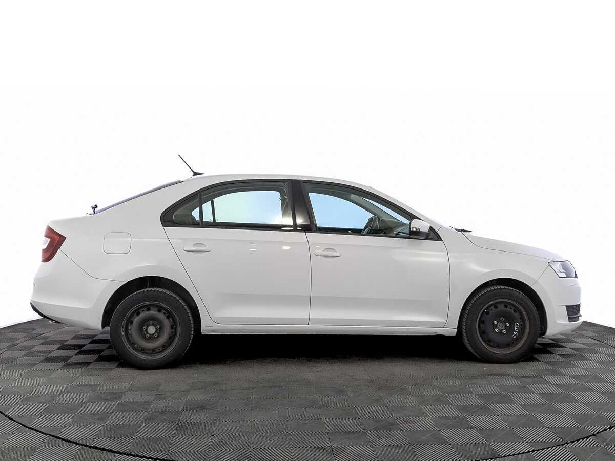 Skoda Rapid 2019 года с пробегом. Фото: #3