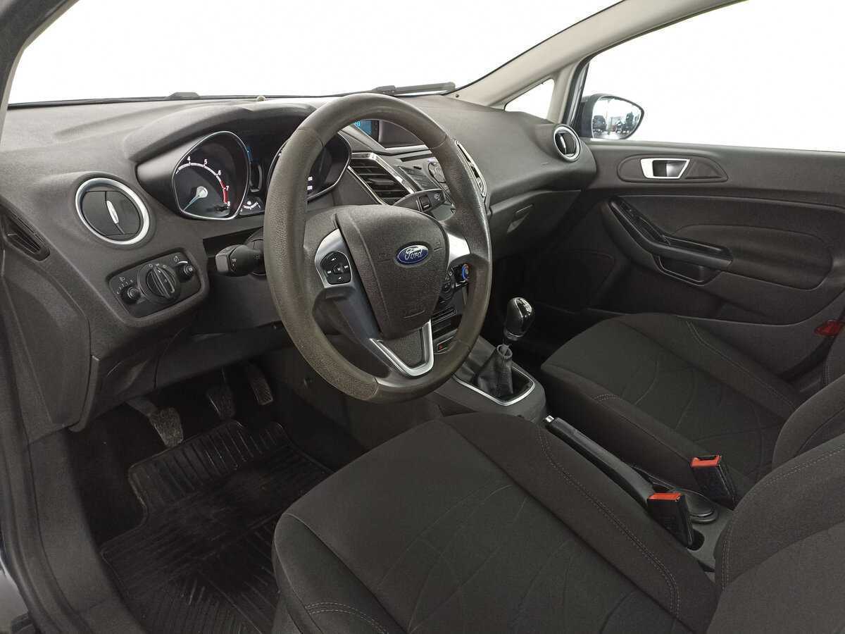 Ford Fiesta 2015 года с пробегом. Фото: #15