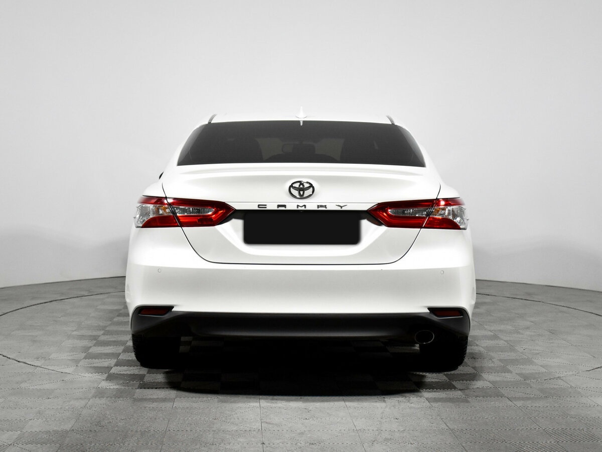 Toyota Camry 2020 года с пробегом. Фото: #4