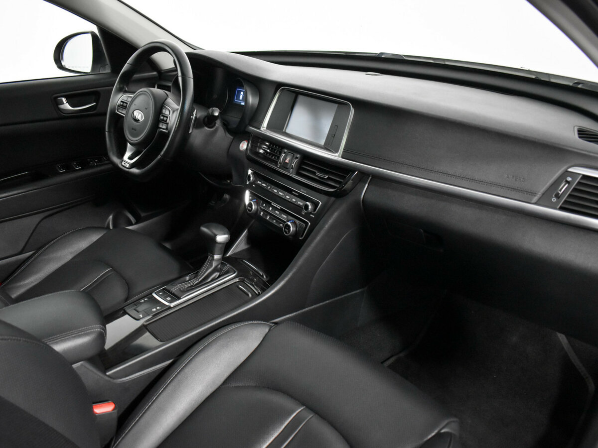 Kia K5 2017 года с пробегом. Фото: #11