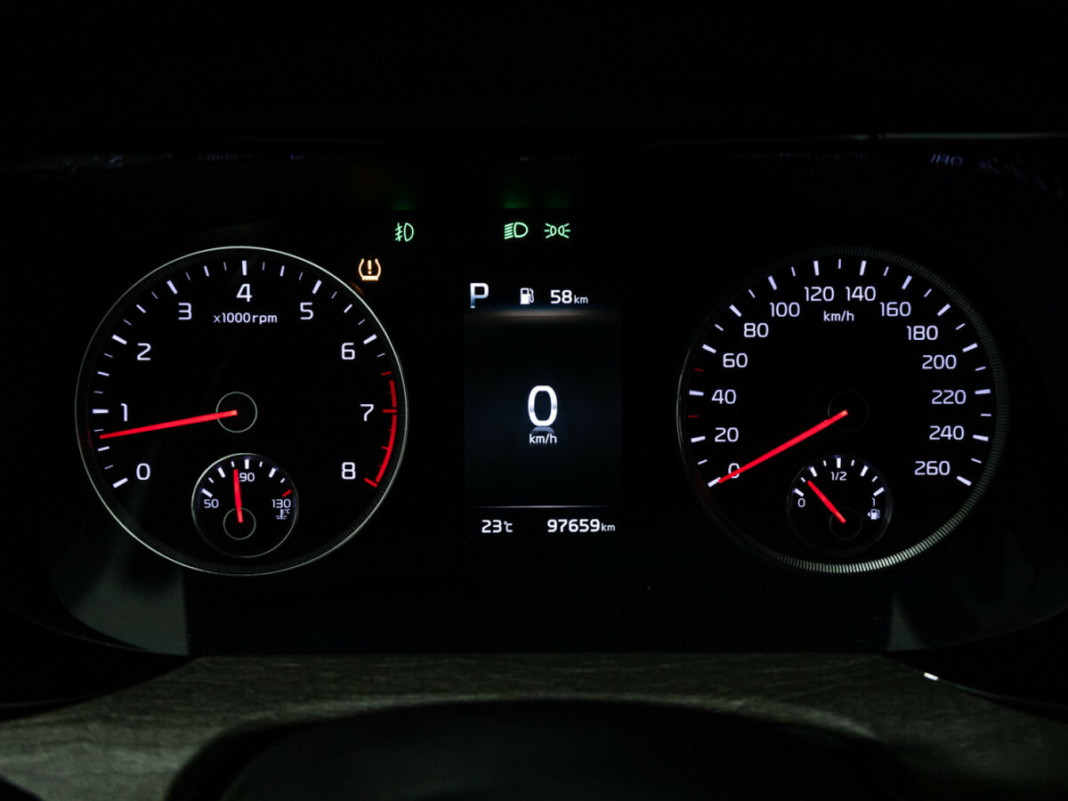 Kia K5 2021 года с пробегом. Фото: #10