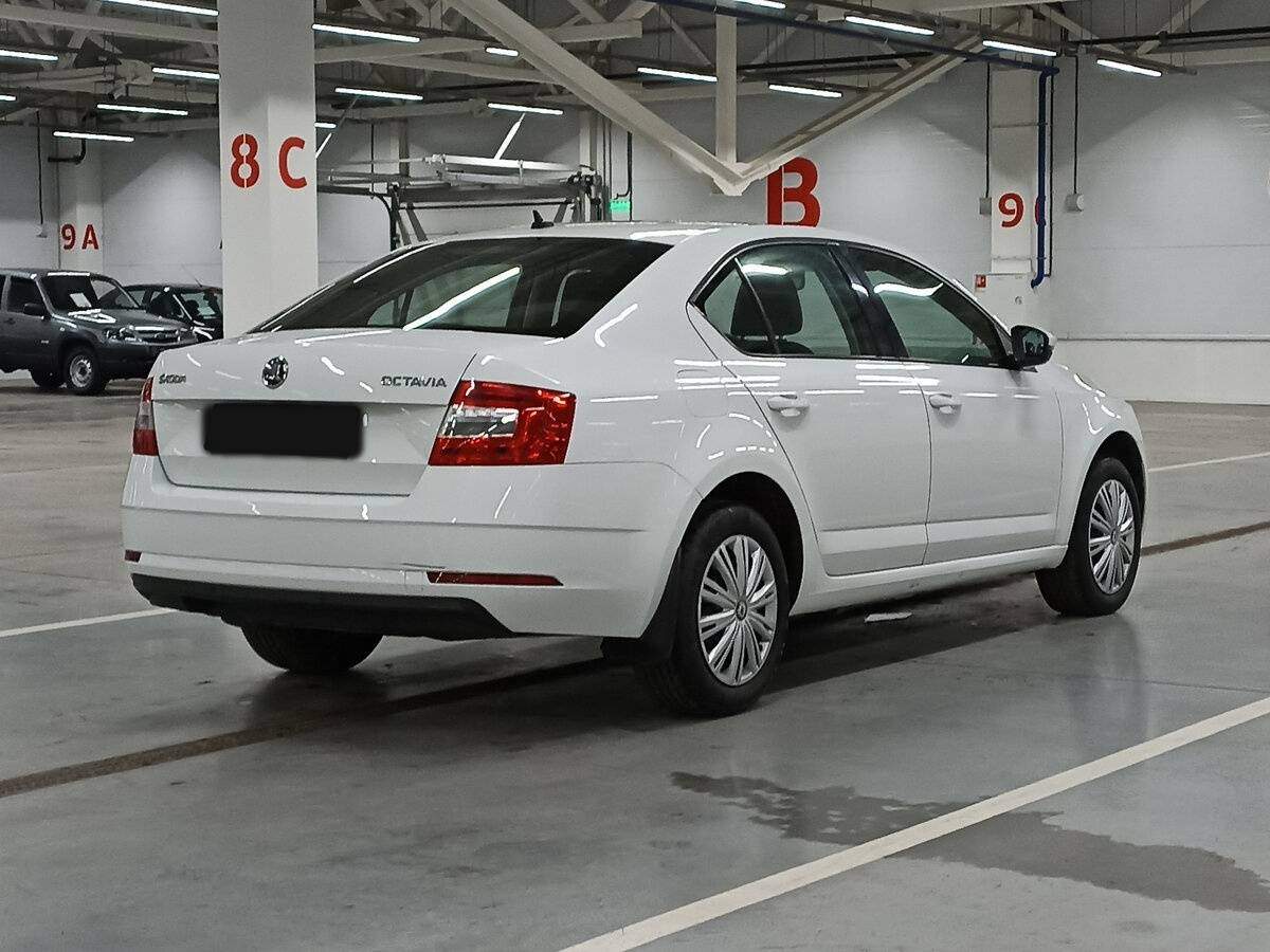 Skoda Octavia 2018 года с пробегом. Фото: #4