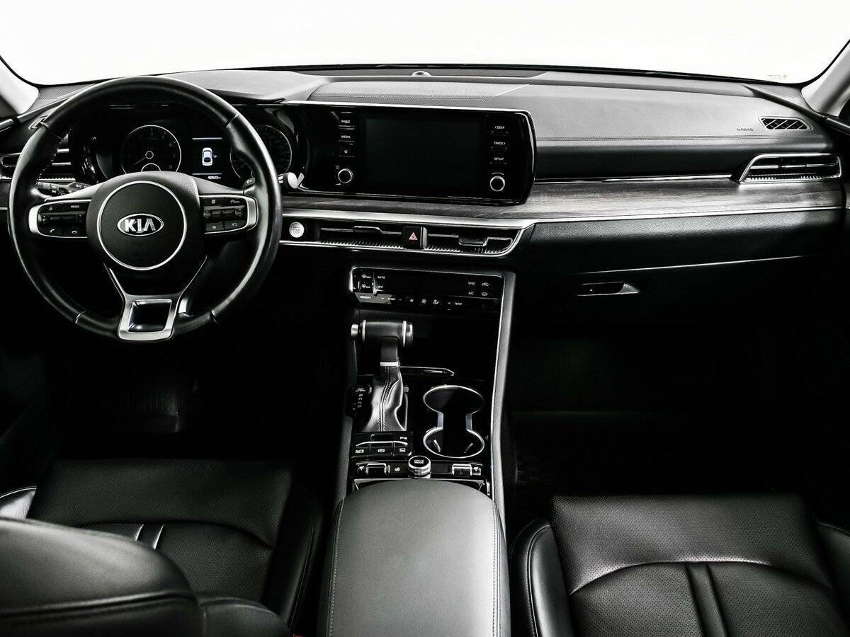 Kia K5 2021 года с пробегом. Фото: #10