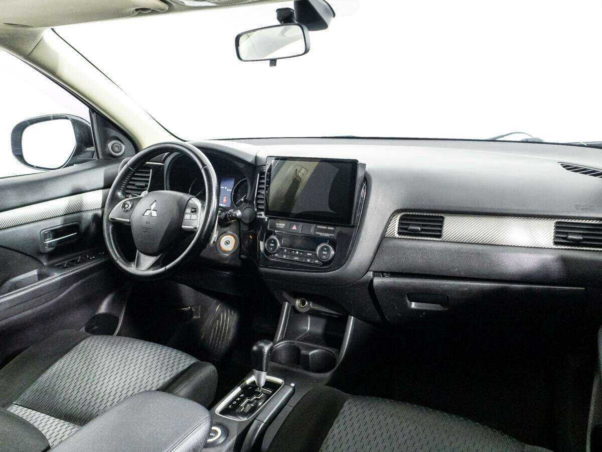 Mitsubishi Outlander 2013 года с пробегом. Фото: #8