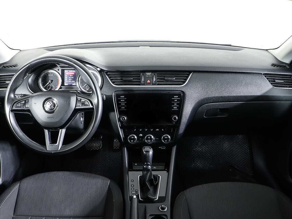 Skoda Octavia 2018 года с пробегом. Фото: #12