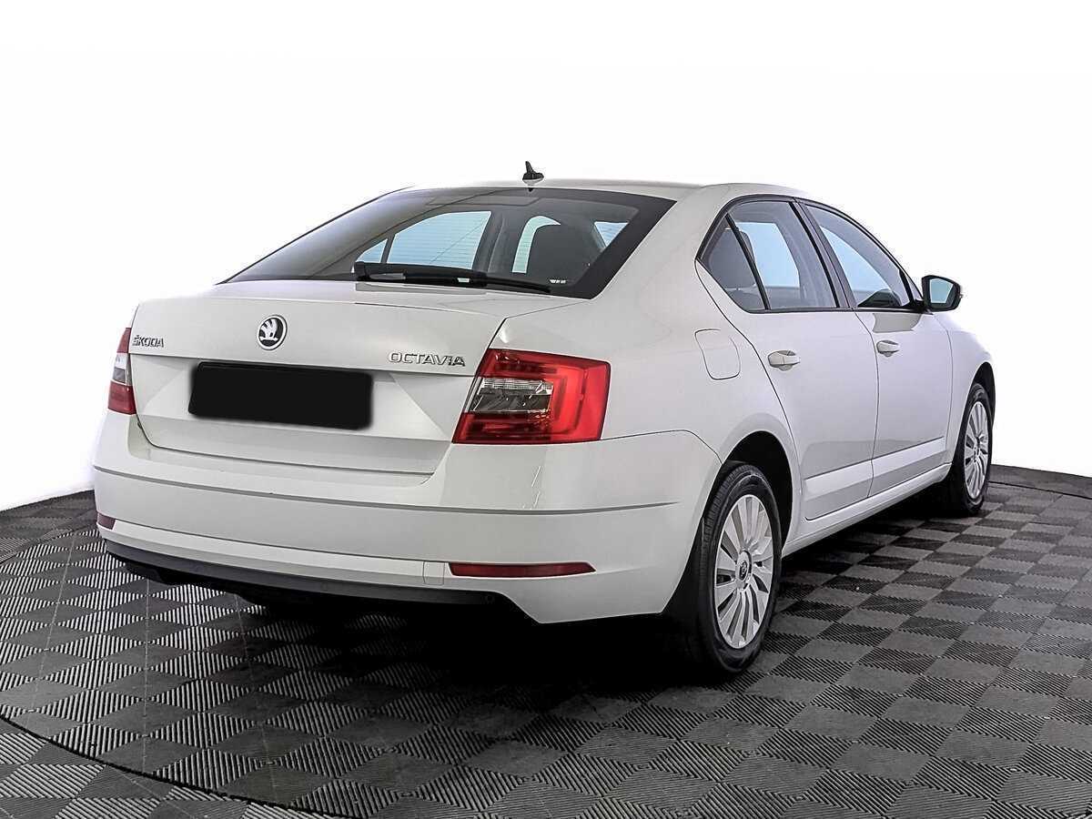 Skoda Octavia 2019 года с пробегом. Фото: #4