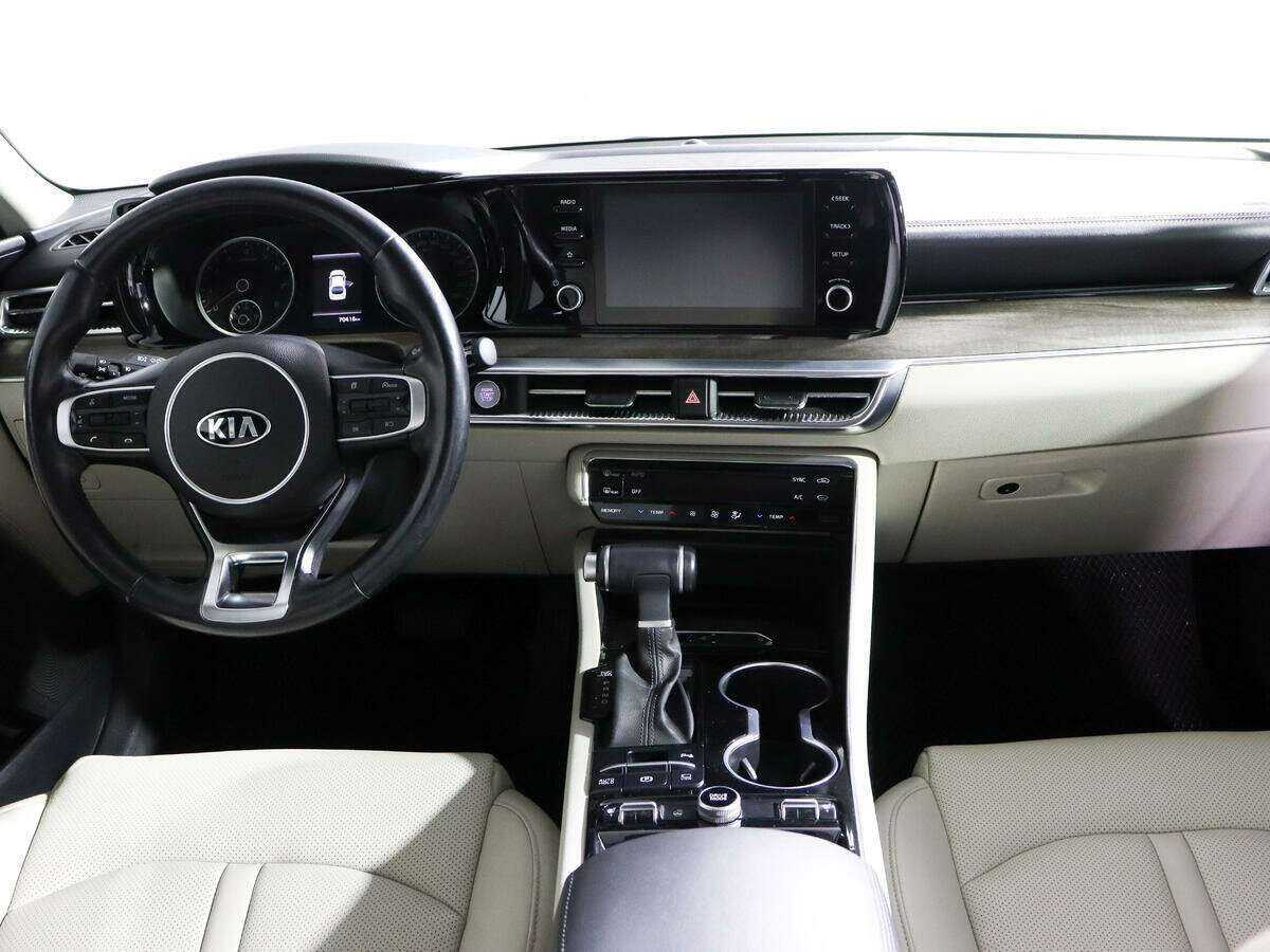 Kia K5 2021 года с пробегом. Фото: #9