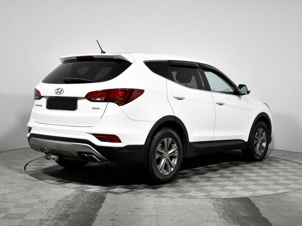 Hyundai Santa Fe 2015 года с пробегом. Фото: #3