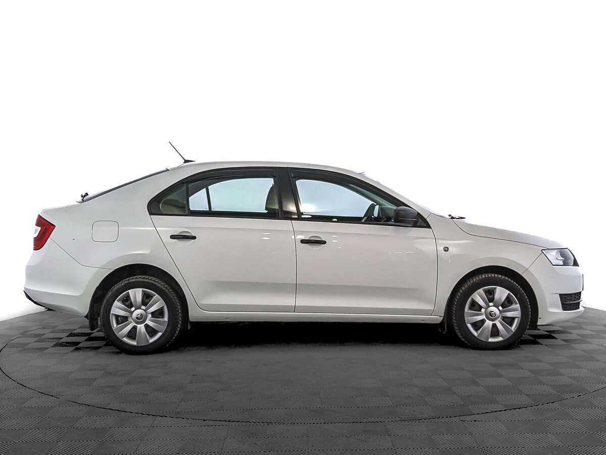 Skoda Rapid 2017 года с пробегом. Фото: #3