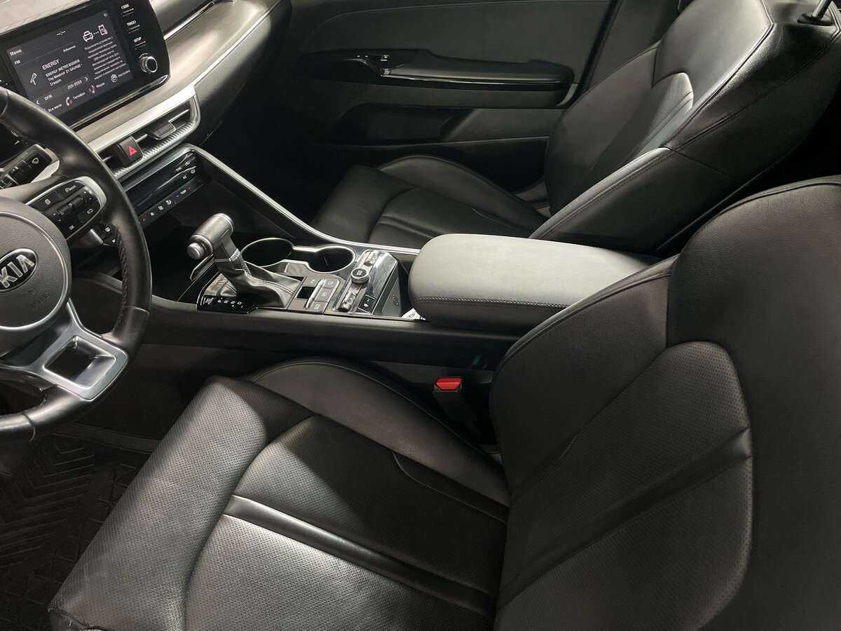 Kia K5 2021 года с пробегом. Фото: #14