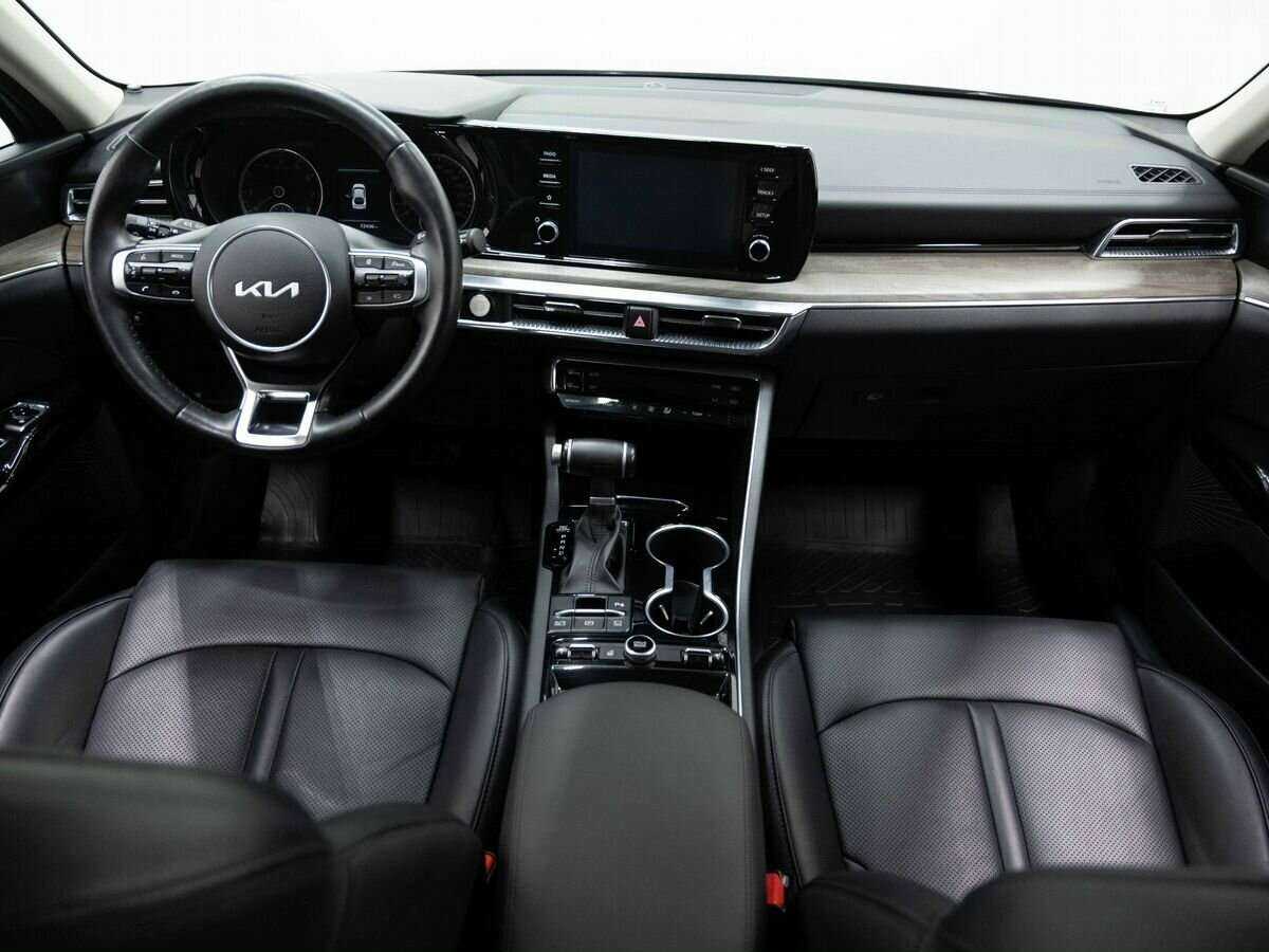 Kia K5 2021 года с пробегом. Фото: #9