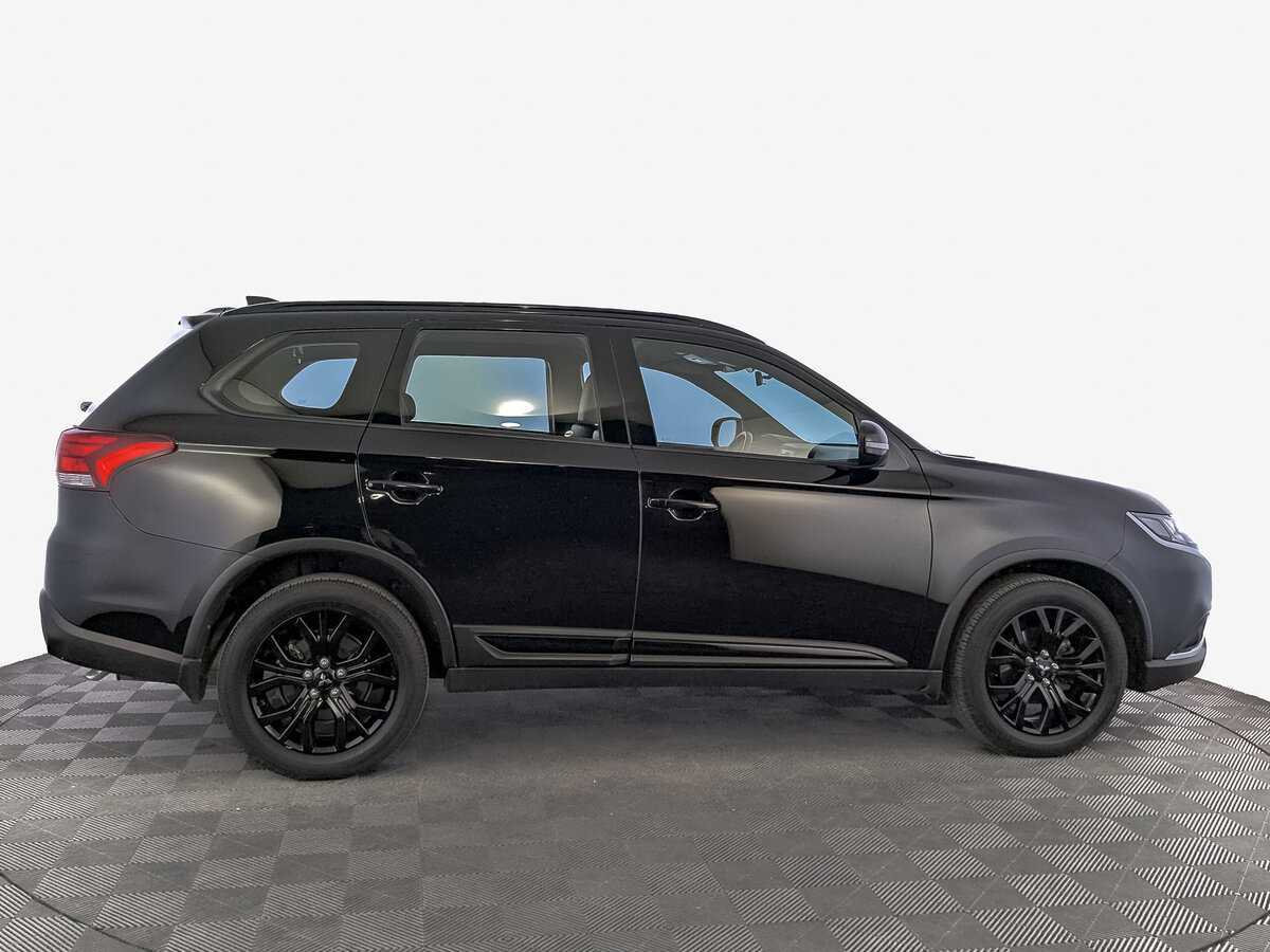 Mitsubishi Outlander 2021 года с пробегом. Фото: #3