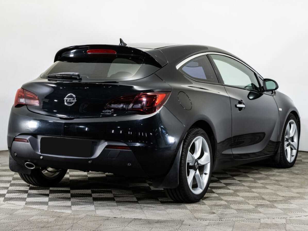 Opel Astra 2013 года с пробегом. Фото: #4