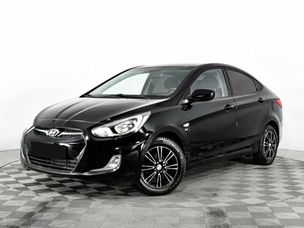 Hyundai Solaris 2012 года с пробегом. Посмотреть фото