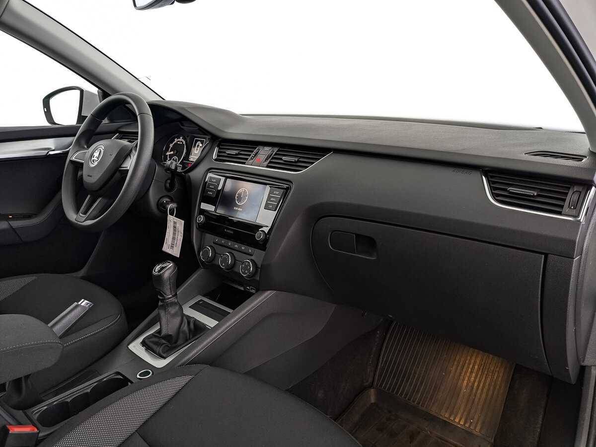 Skoda Octavia 2019 года с пробегом. Фото: #8